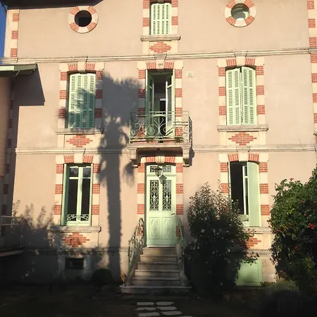 Vraie Chambre D'Hotes Jusqu'A 4 Pers, Stationnement Gratuit, Prise Batterie Bed & Breakfast