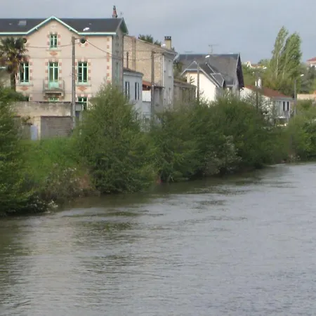 Vraie Chambre D'Hotes Jusqu'A 4 Pers, Stationnement Gratuit, Prise Batterie