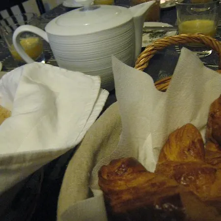 Couette-café L'horizon, Familiale, Stationnement Gratuit, Prise Batterie *