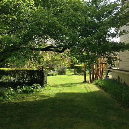 Vraie D'hotes Jusqu'a 4 Pers, Stationnement Gratuit, Prise Batterie فندق مبيت وإفطار نيورْ